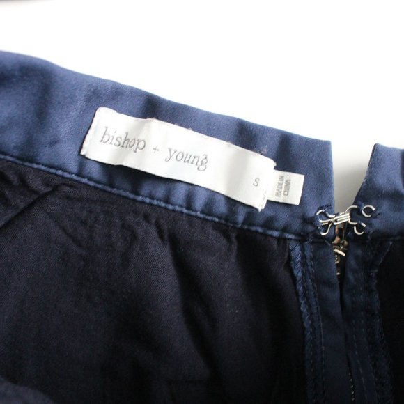 3/$15 Bishop + Young Navy Circle Skirt - Picture 5 of 5